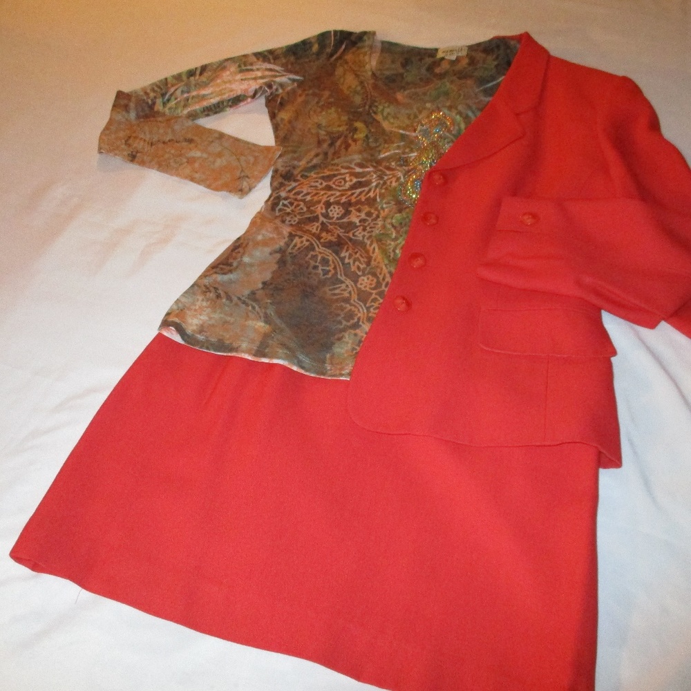 JONES NEW YORK LINED ORANGE SUIT – MINI SKIRT - Picture 8 of 8